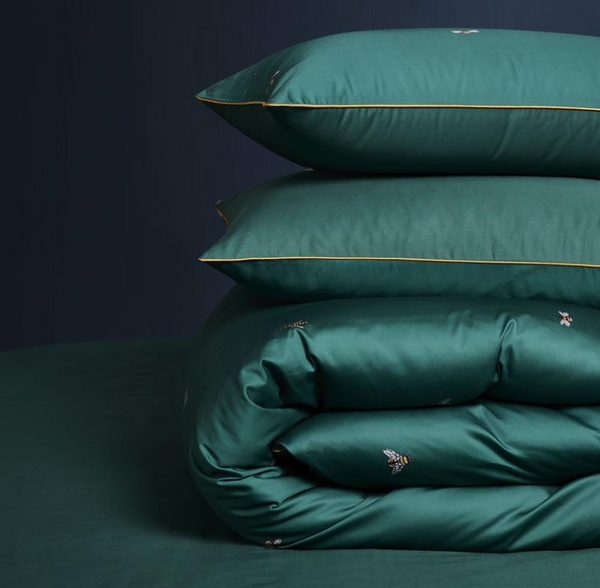 H. Bee Duvet Cover Set – 100% Egyptian Cotton, Ultra-Soft & Breathable (4-Piece Set) + FREE Gift! - LINKORI