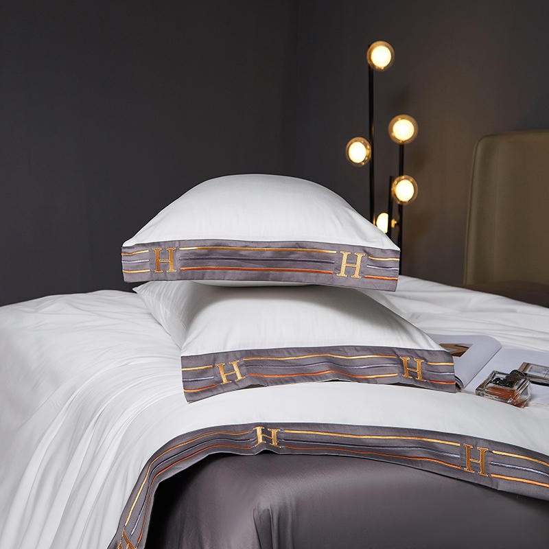 White Satin Duvet Cover Set – 100% Egyptian Cotton, Ultra-Soft & Breathable (4-Piece Set) + FREE Gift! - LINKORI