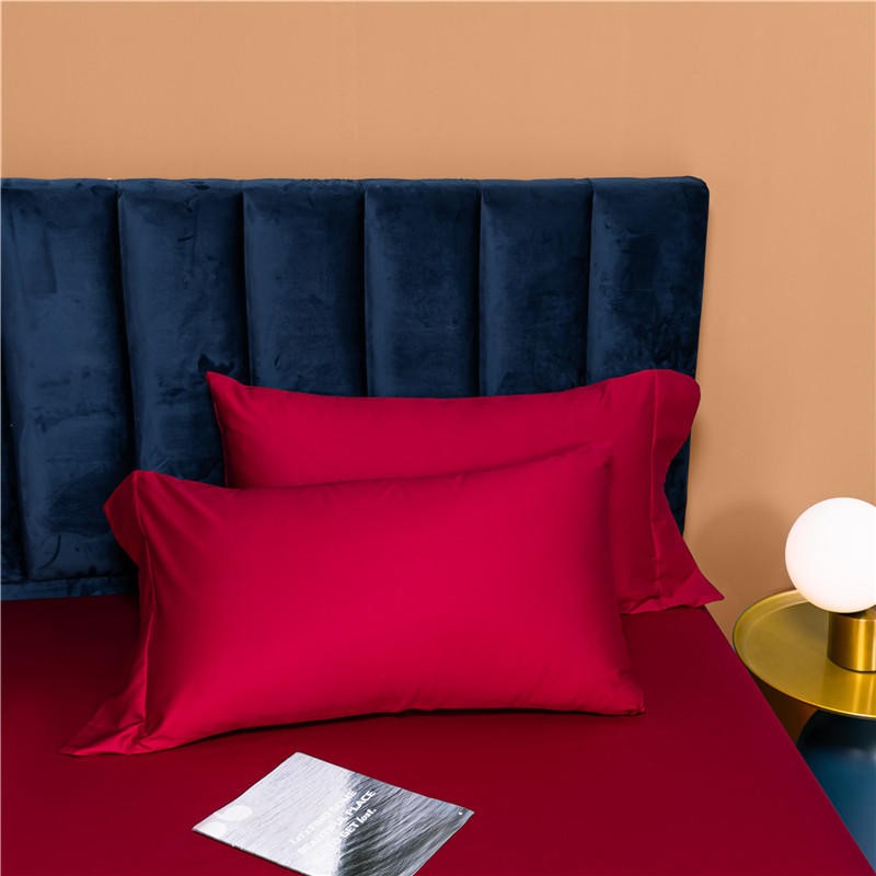 Neslla The Red Duvet Cover Set – 100% Egyptian Cotton, Ultra-Soft & Breathable (4-Piece Set) + FREE Gift! - LINKORI