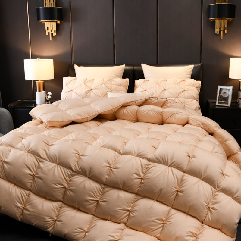 Close-up of beige goose down comforter and pillows with quilted cotton texture – breathable and soft look | LINKORI