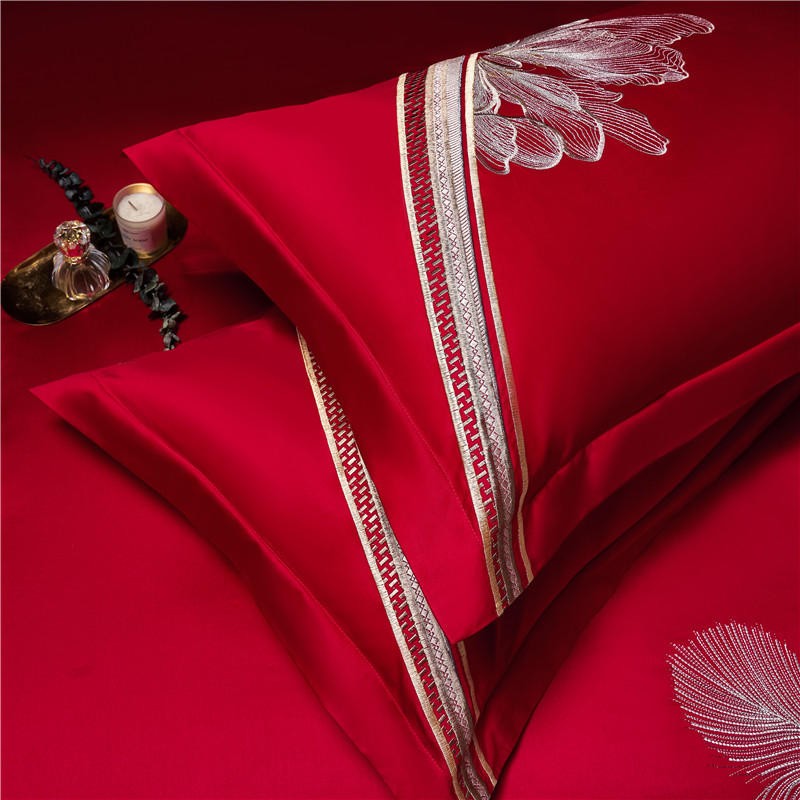 Liliflo Luxury Embroidered Red Duvet Cover Set – 100% Egyptian Cotton, Ultra-Soft & Elegant (4-Piece Set) + FREE Gift!