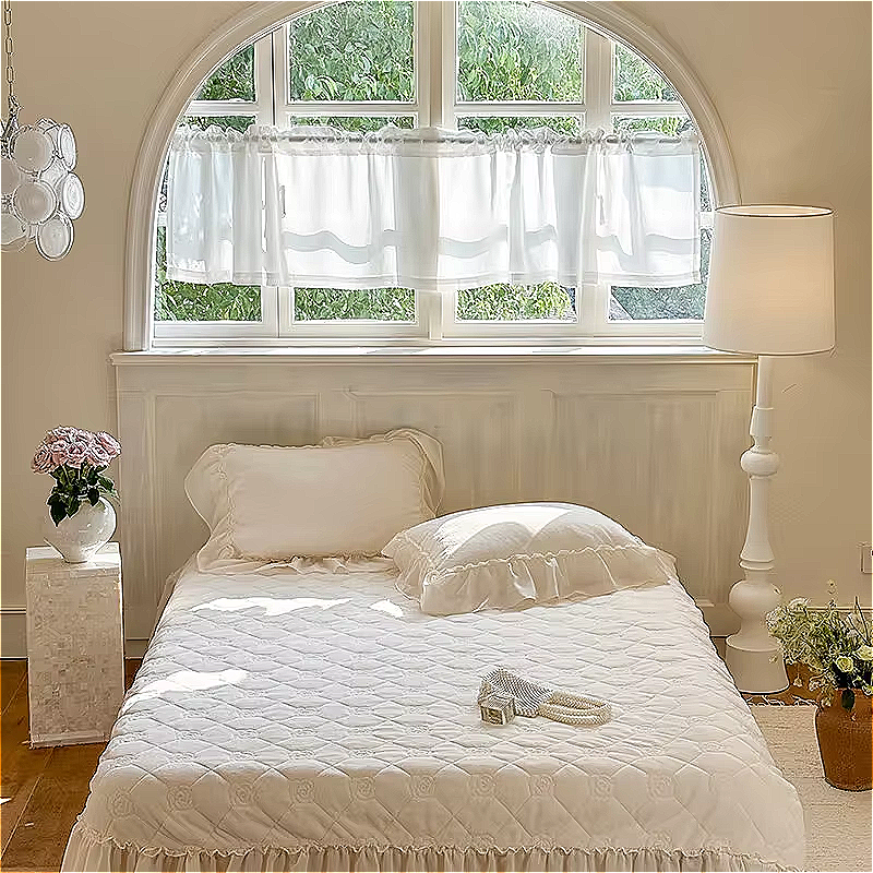 Ivory velvet bed sheet with ruffled lace for princess bedroom decor