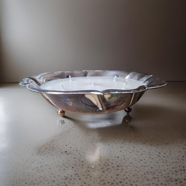 Flower-Shaped Bowl Candle – Vintage Bookshop Scent