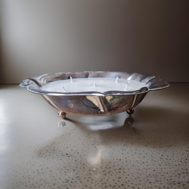 Flower-Shaped Bowl Candle – Vintage Bookshop Scent