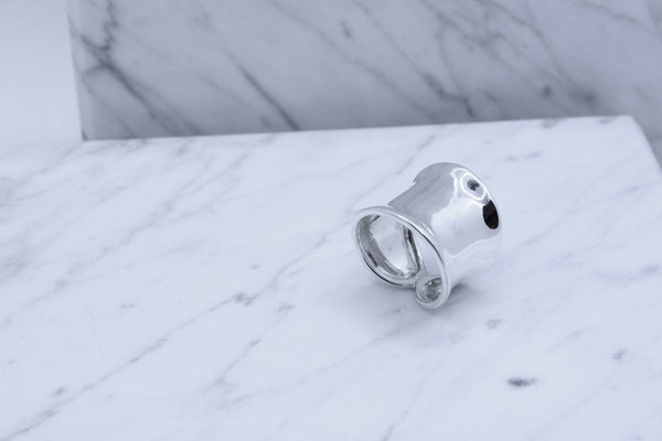 Curve Ring