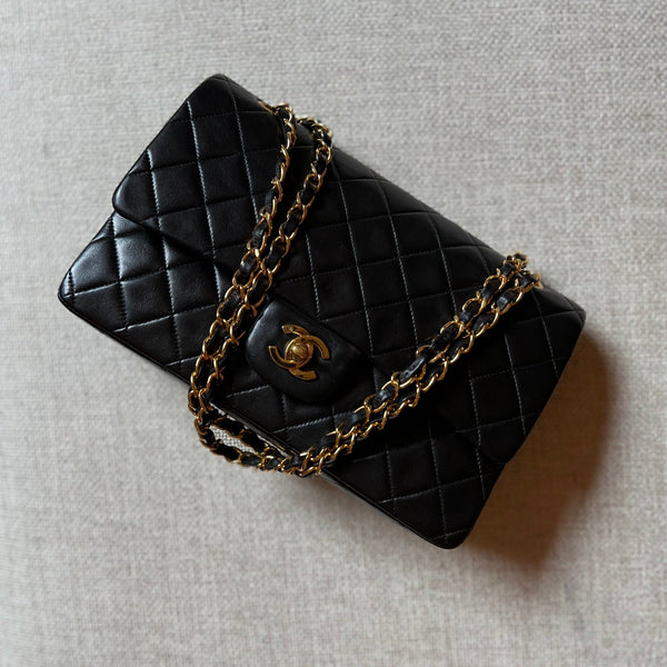 Chanel vintage classic flap shop