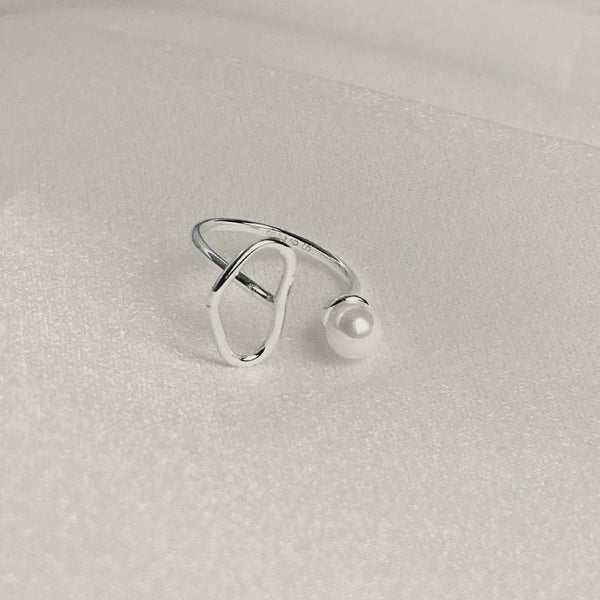 Silver and pearl dew ring