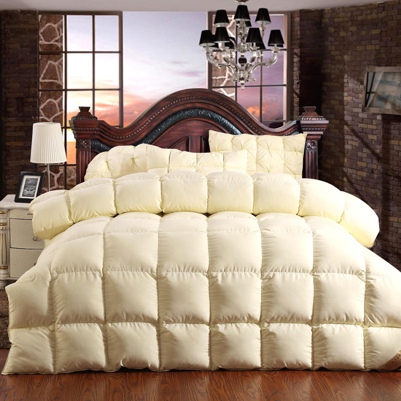 Curble Yellow Goose Down Comforter – Ultra-Soft, Lightweight & Insulated Luxury Bedding (100% Cotton Cover)+ FREE Gift!
