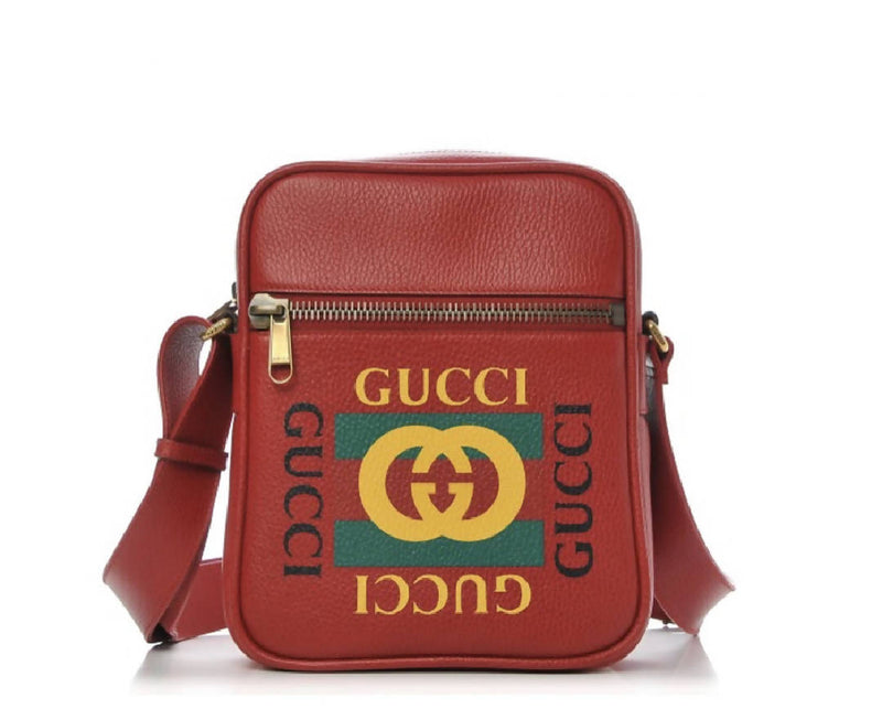 Gucci Messenger Vintage Logo Grained Calfskin Hibiscus Red in Grained Calfskin with Gold-tone