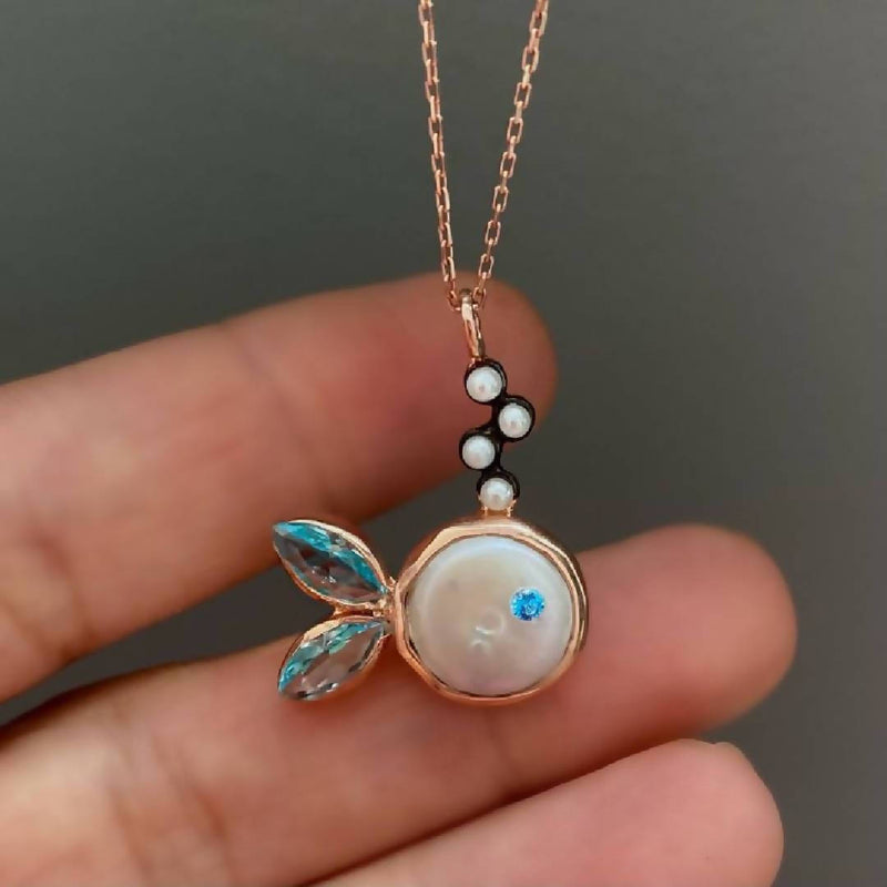 Gift of the sea Necklace by Essyn London