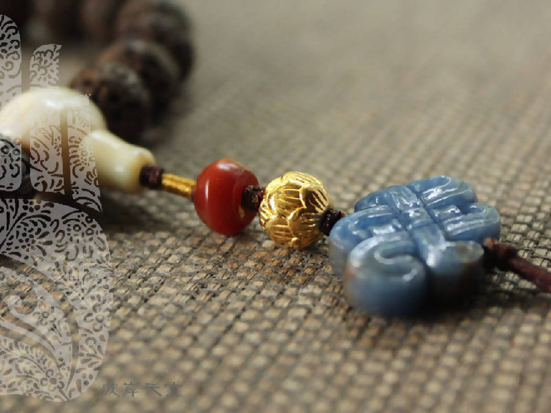 Qing Dynasty Antique plum blossom beads with Qingjinlanbao 18 seed holding Rosary Beads