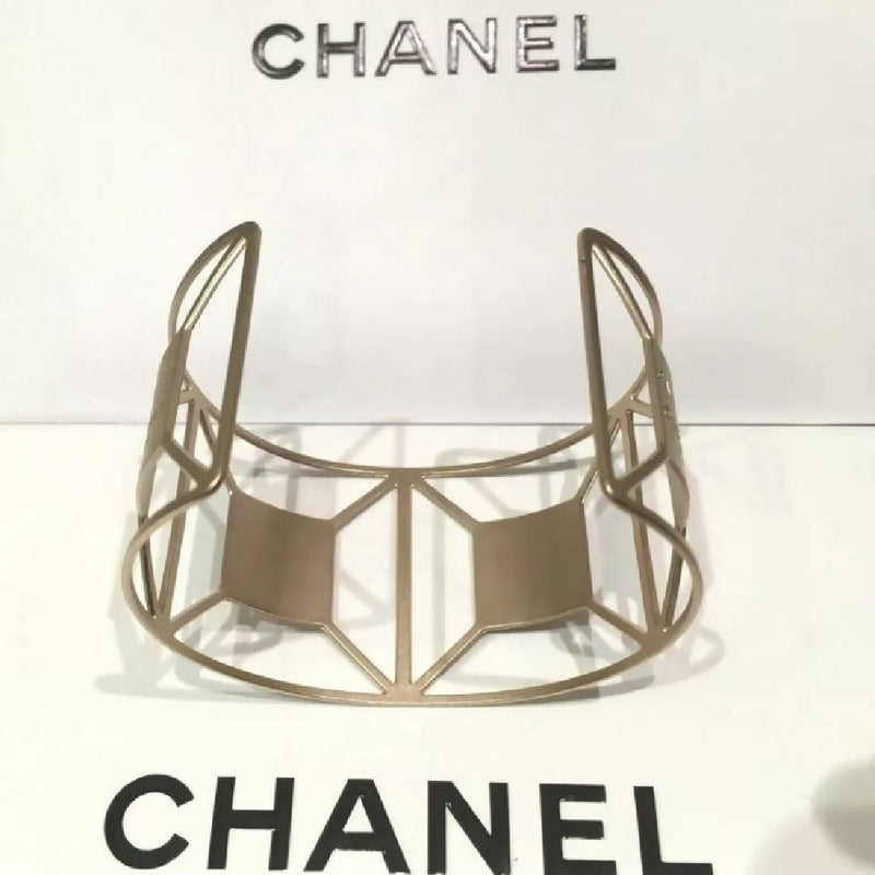 CHANEL GABRIELLE GOLD BRACELET NEW RARE ACCESSORY