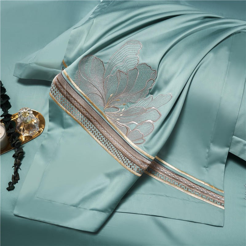 Liliflo Luxury Embroidered Duvet Cover Set (Egyptian Cotton) - 4 Piece Set