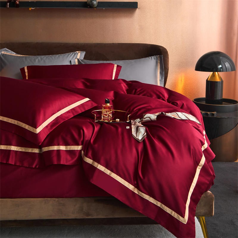 Wollon Red Duvet Cover Set (Egyptian Cotton) - 4 Piece Set