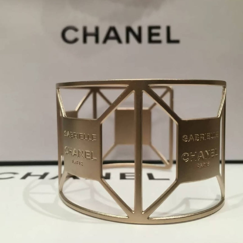 CHANEL GABRIELLE GOLD BRACELET NEW RARE ACCESSORY