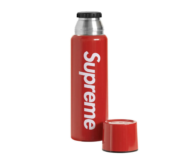 Supreme SIGG Vacuum Insulated 0.75L Bottle Red