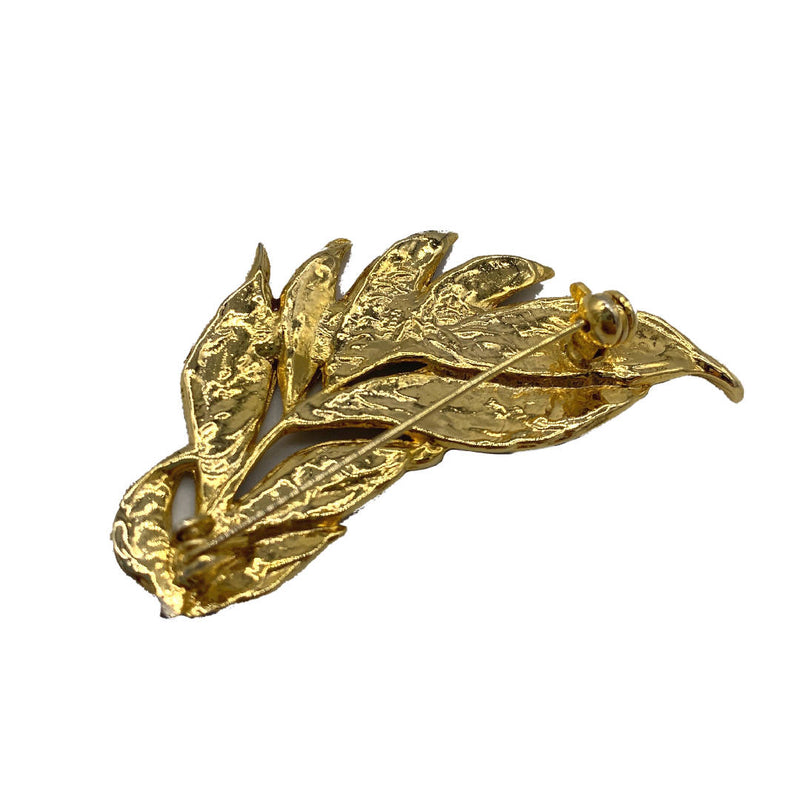 vintage decorative leaf shaped brooch in brown and gold